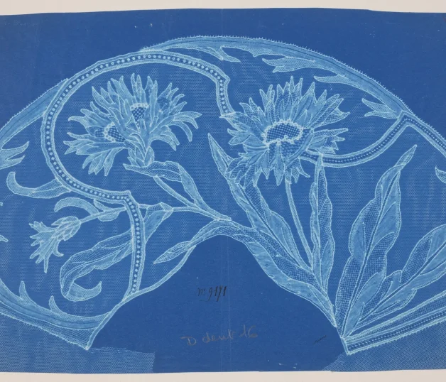 Exemples de bleus de dentelle conservés dans les archives Duvelleroy © Duvelleroy