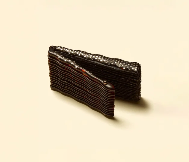 Éventail Balenciaga Couture I Duvelleroy Pliable © Vasilisa Ganakova pour Duvelleroy