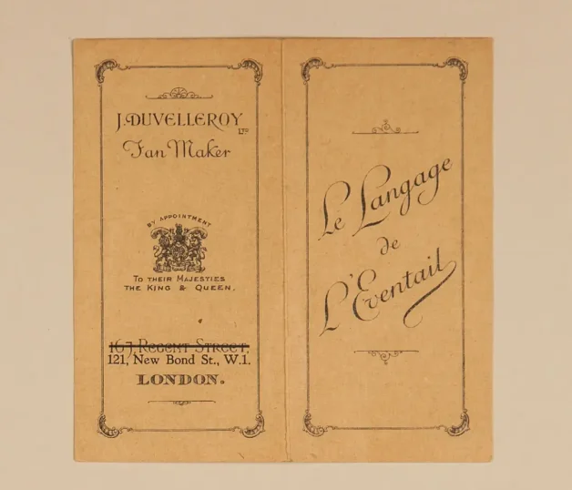 Langage de l’Éventail, recto du feuillet, publié par J. Duvelleroy à Londres, au 121, New Bond Street © Andy Julia